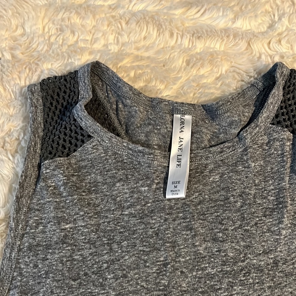 LORNA Jane Mesh Tank - Picture 2 of 3